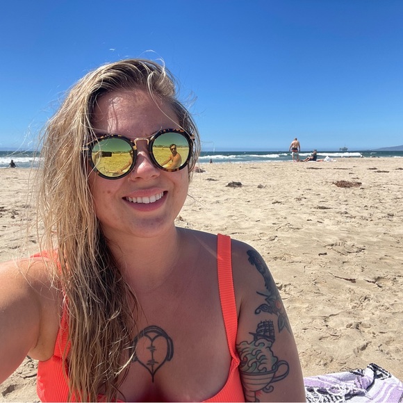 Meet your Posher, Steph - Picture 1 of 1